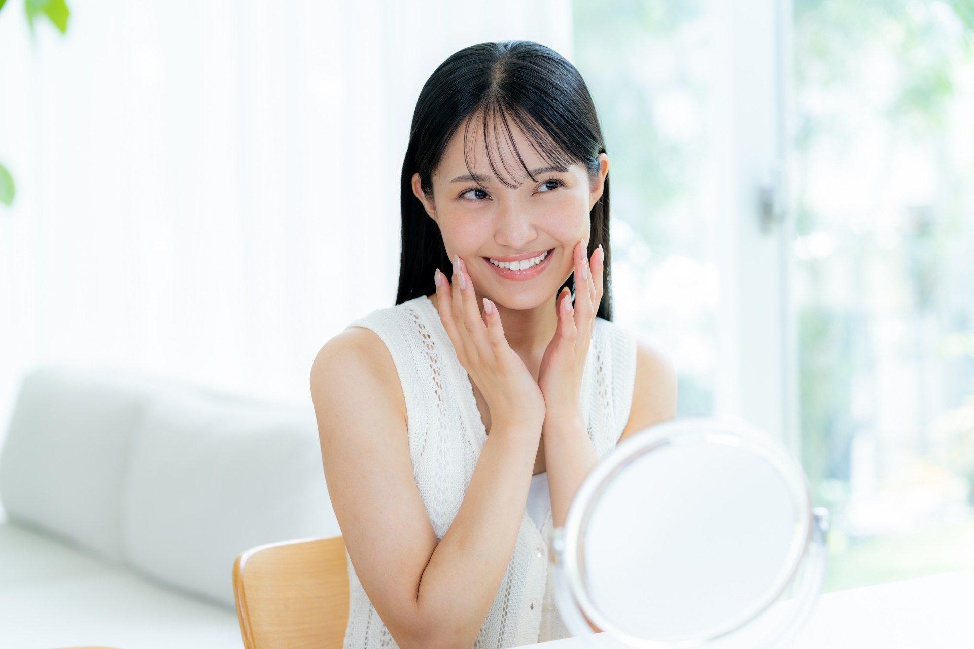 エムディア パーフェクトアイクリームLFの特長と成分を徹底解説|目元の乾燥・エイジングケアに導くカギとは