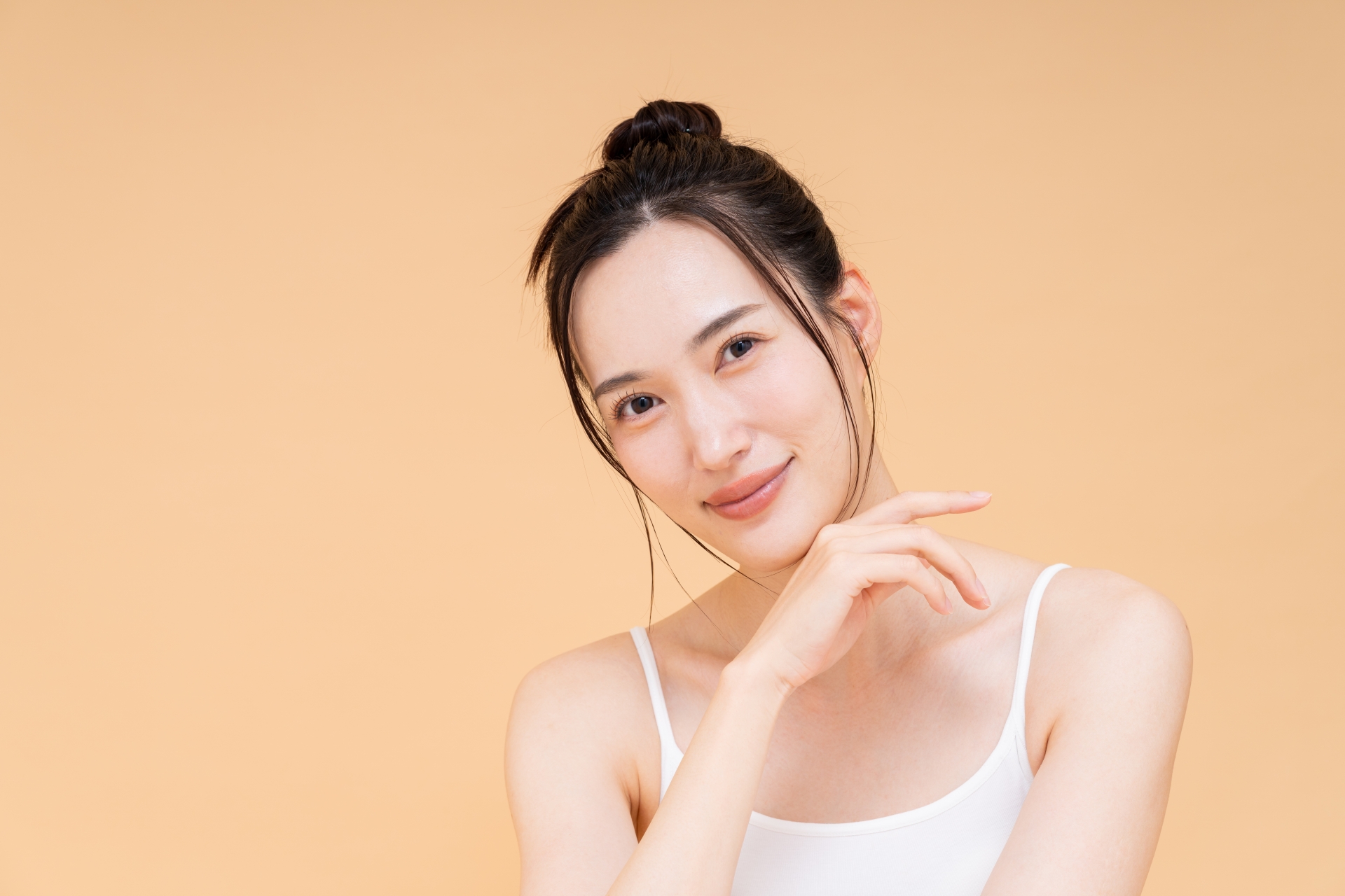 エムディア グロッシーリップエッセンスの特長と効果的な使い方|成分や口コミも徹底解説