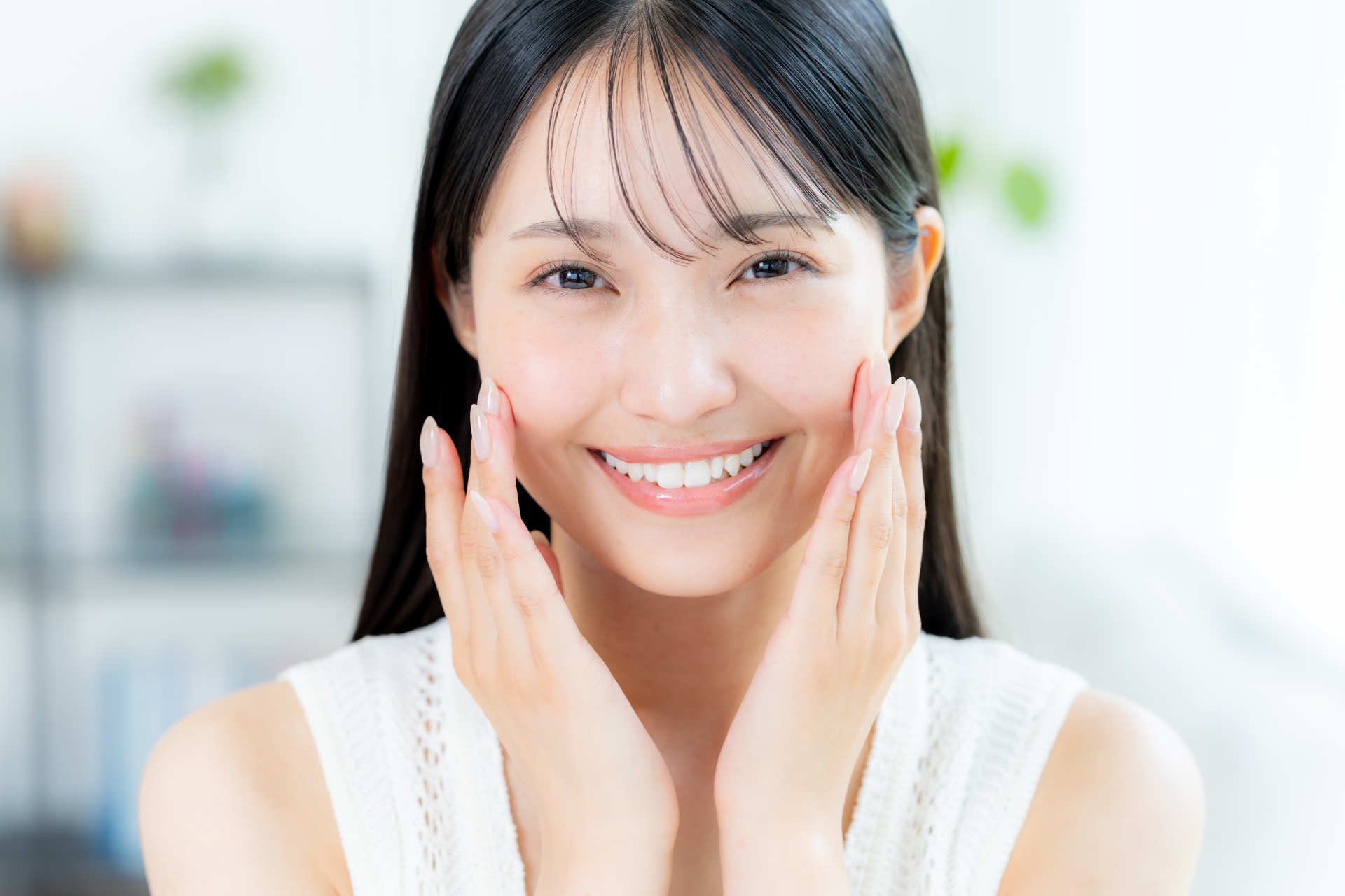 プラセンタを肌に塗るメリットとは? エイジングケアに選ばれる理由と正しい使い方